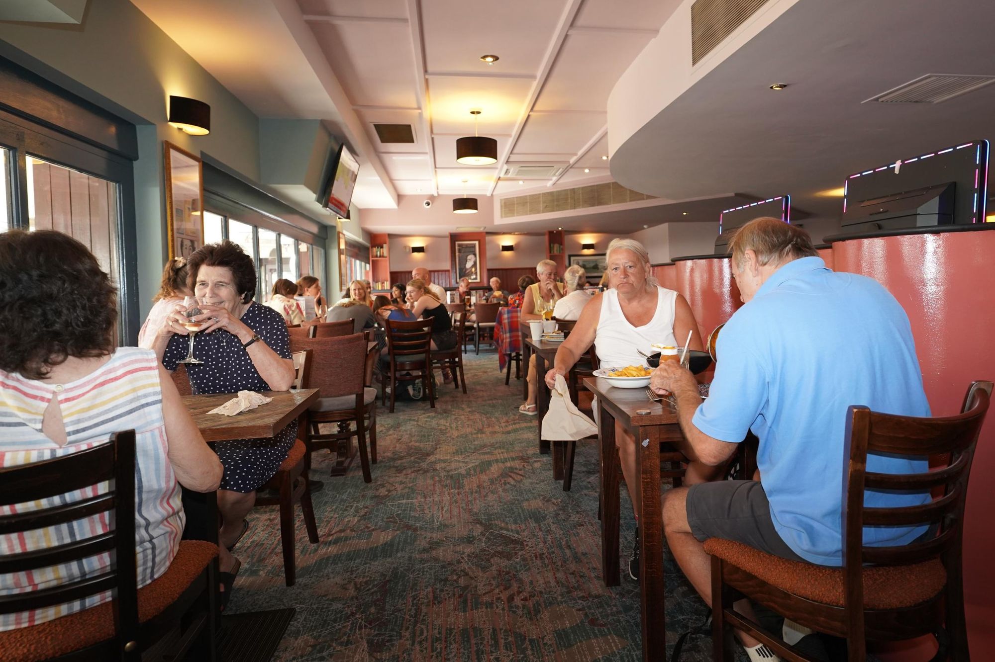 Photo taken 13 Aug 2026, interior 9.. (Bar). Published on 14-08-2026