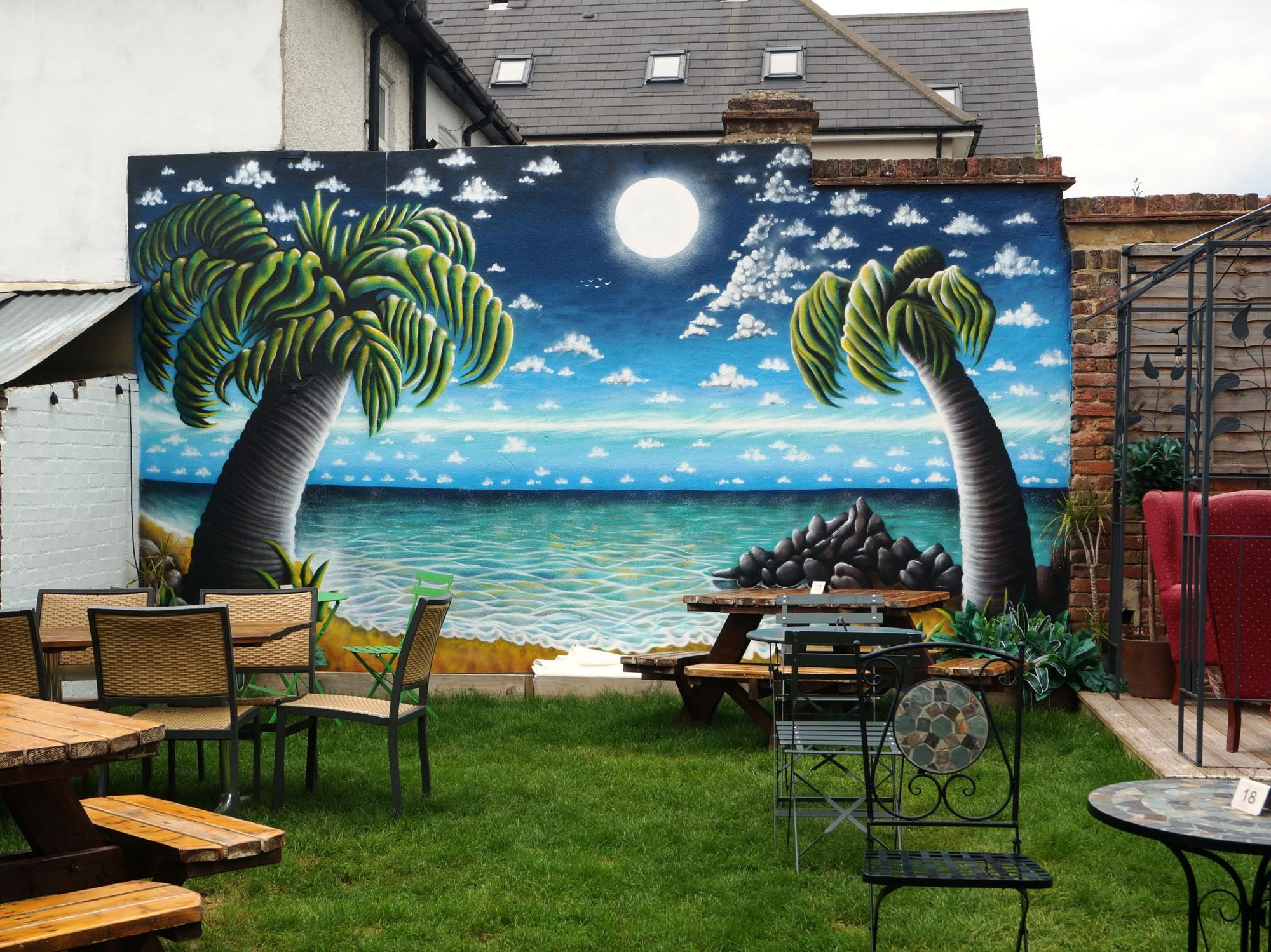 Photo taken 30 Aug 2016 garden.. (Pub, Garden). Published on 03-09-2020