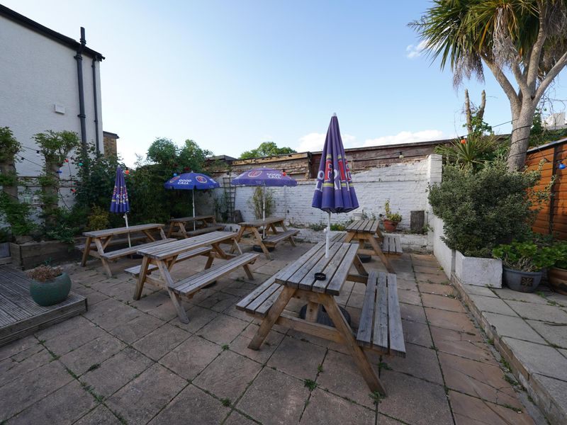 Photo taken 5 May 2025, garden.. (Pub, Garden). Published on 05-05-2025 