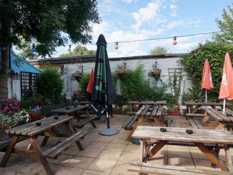 Photo taken 7 Sep 2016 garden.. (Pub, Garden). Published on 10-09-2016
