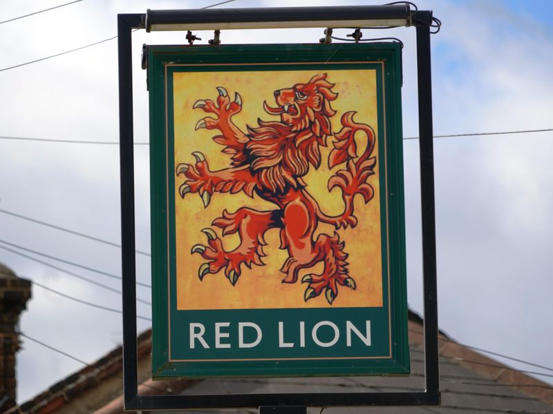 Photo taken 22 October 2021, pub sign.. (Pub, Sign). Published on 10-12-2023