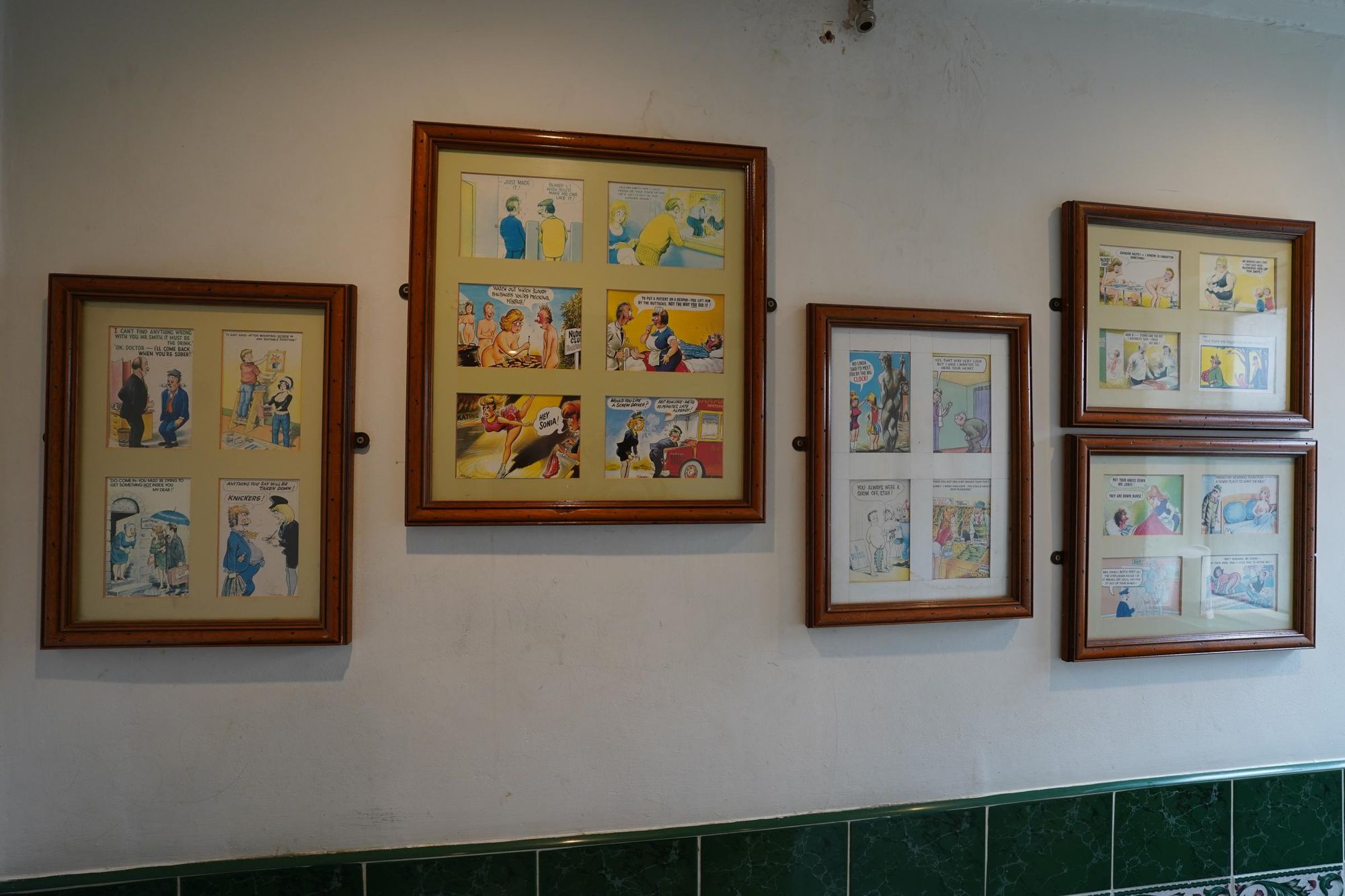 Photo taken 18 Sep 2025, Gents, cartoons.. (Pub). Published on 21-09-2025