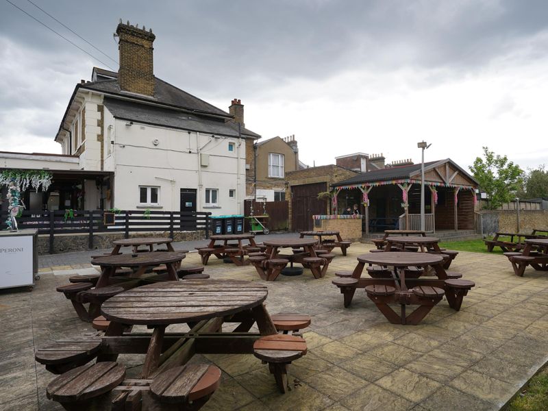 Photo taken 4 May 2025, garden.. (Pub, Garden). Published on 05-05-2025 