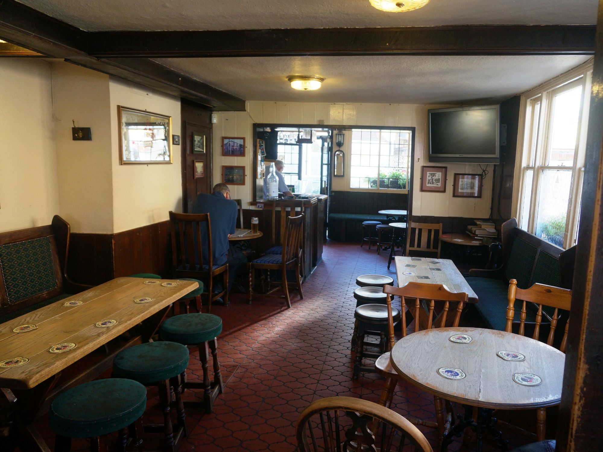 5 August 2018 internal. (Pub, Bar). Published on 06-08-2018