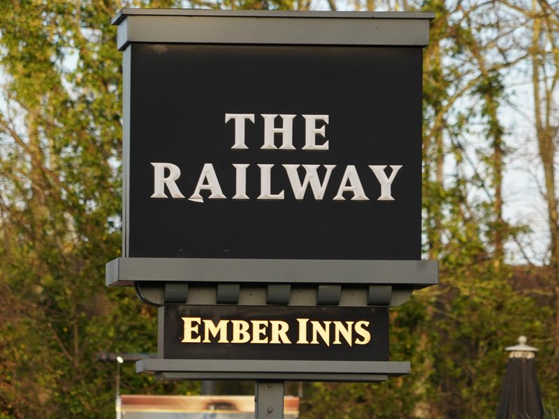 Photo taken 9 Sep 2023, pub sign.. (Pub, Sign). Published on 10-12-2023