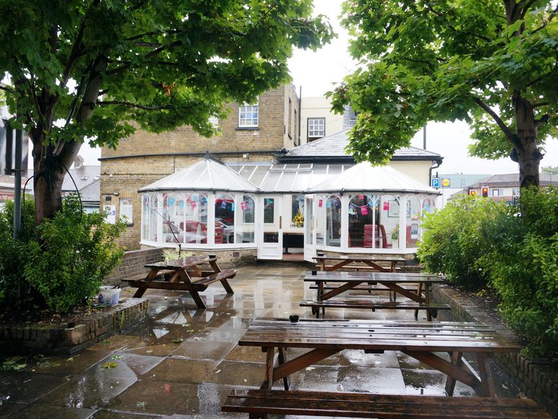 (Pub, Garden). Published on 30-09-2016 