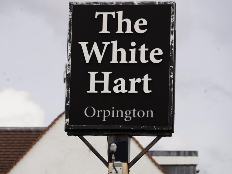 Photo taken 18 Apr 2025, pub sign.. (Sign). Published on 18-04-2025