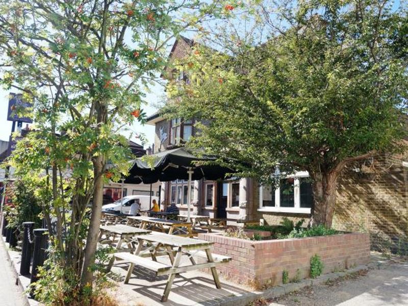 (Pub, Garden). Published on 11-09-2016 