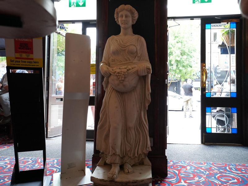 Photo taken 25 June 2022, interior statue.. (Pub, Bar). Published on 26-06-2022