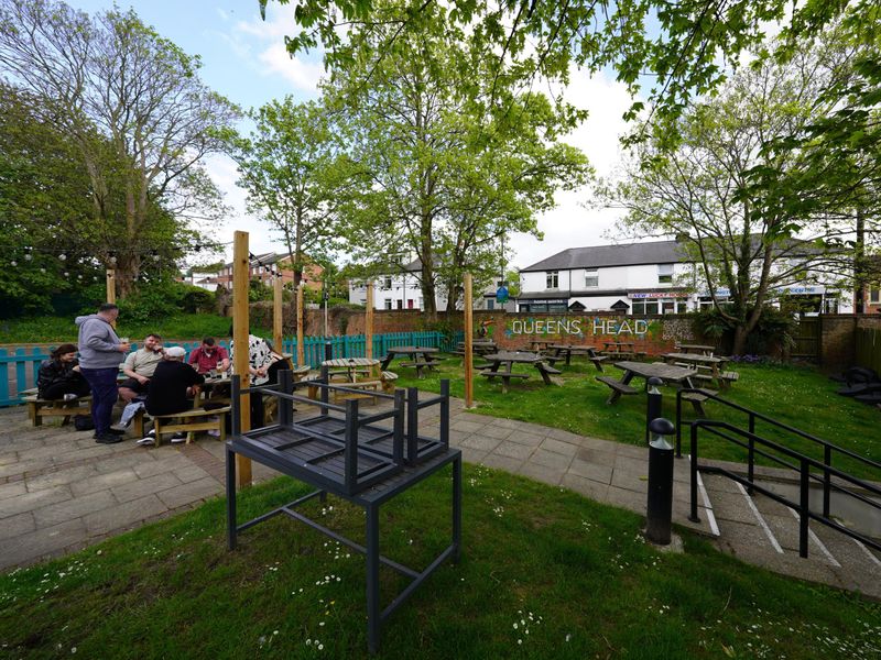 Photo taken 3 May 2025, garden.. (Pub, Garden). Published on 04-05-2025 