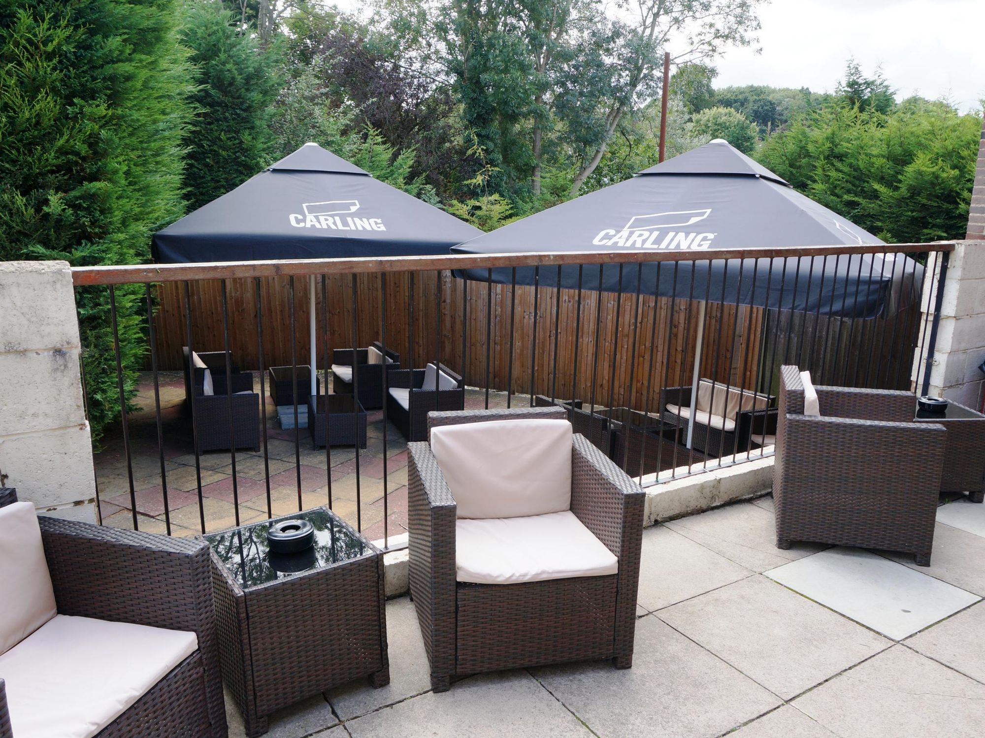 Photo taken 14 Aug 2018 terraces at rear of pub.. (Pub, Garden). Published on 27-10-2021