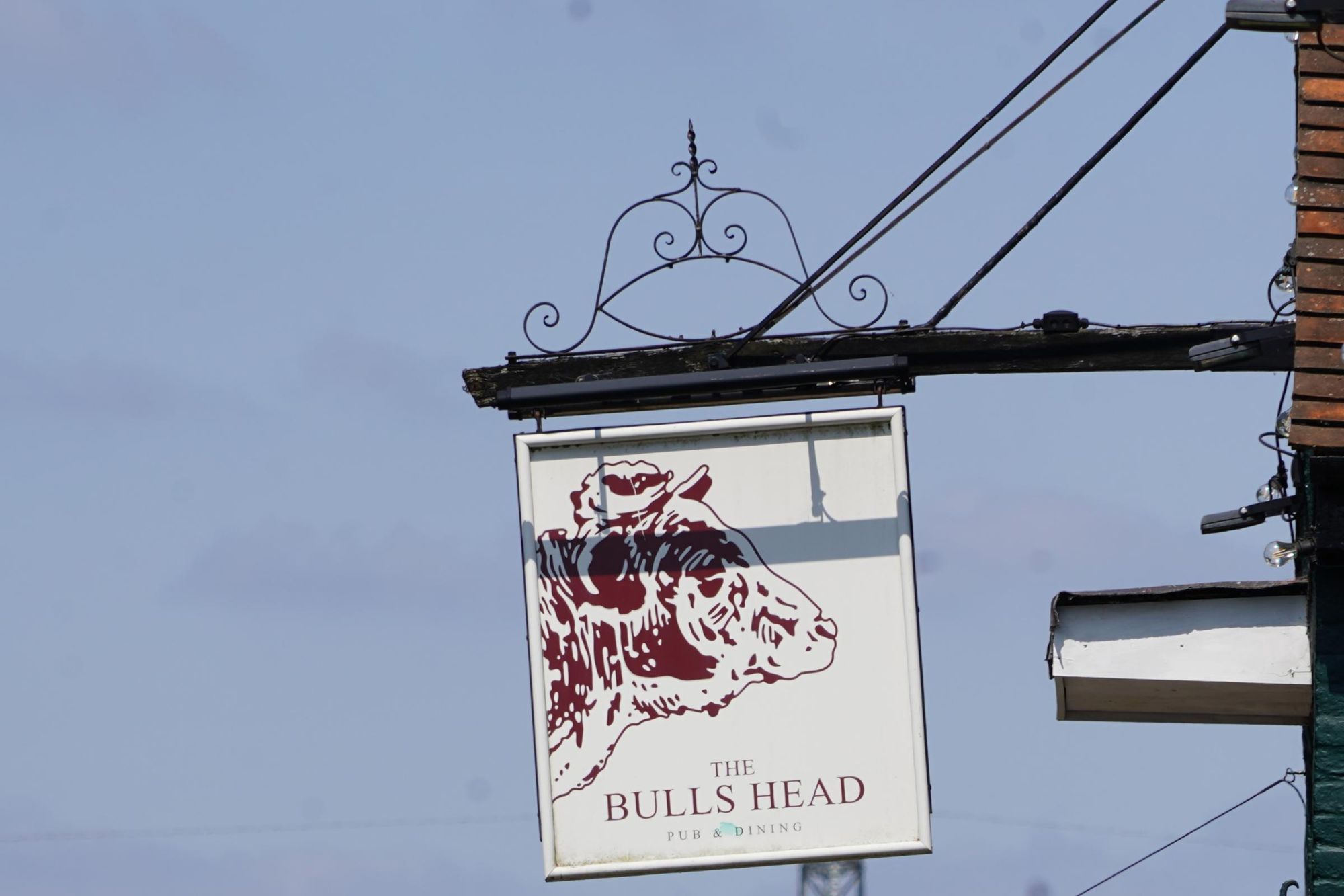 Photo taken 18 Jul 2026, hanging pub sign.. (Pub, Sign). Published on 19-07-2026