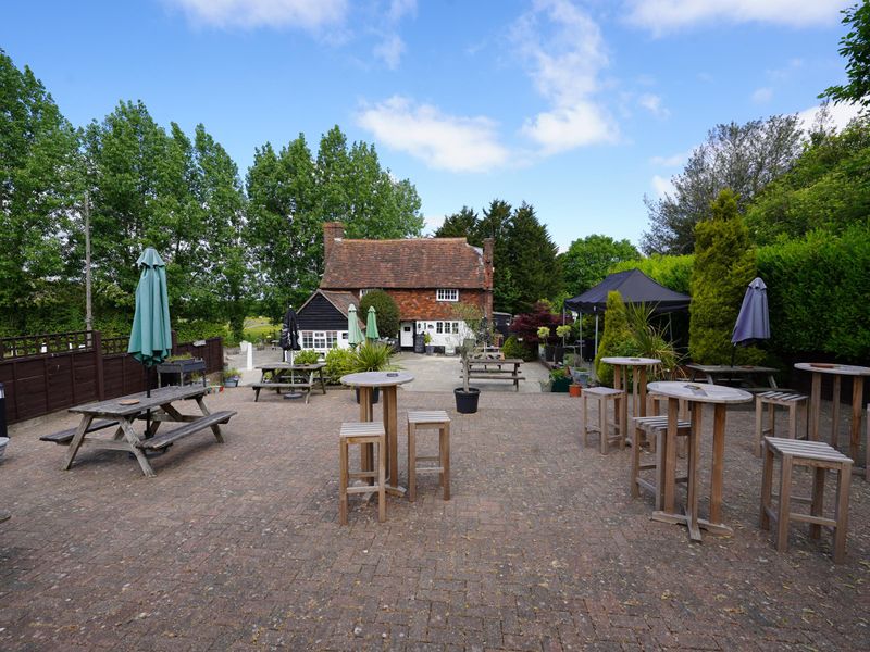 Photo taken 17 May 2025, garden.. (Pub, Garden). Published on 18-05-2025 