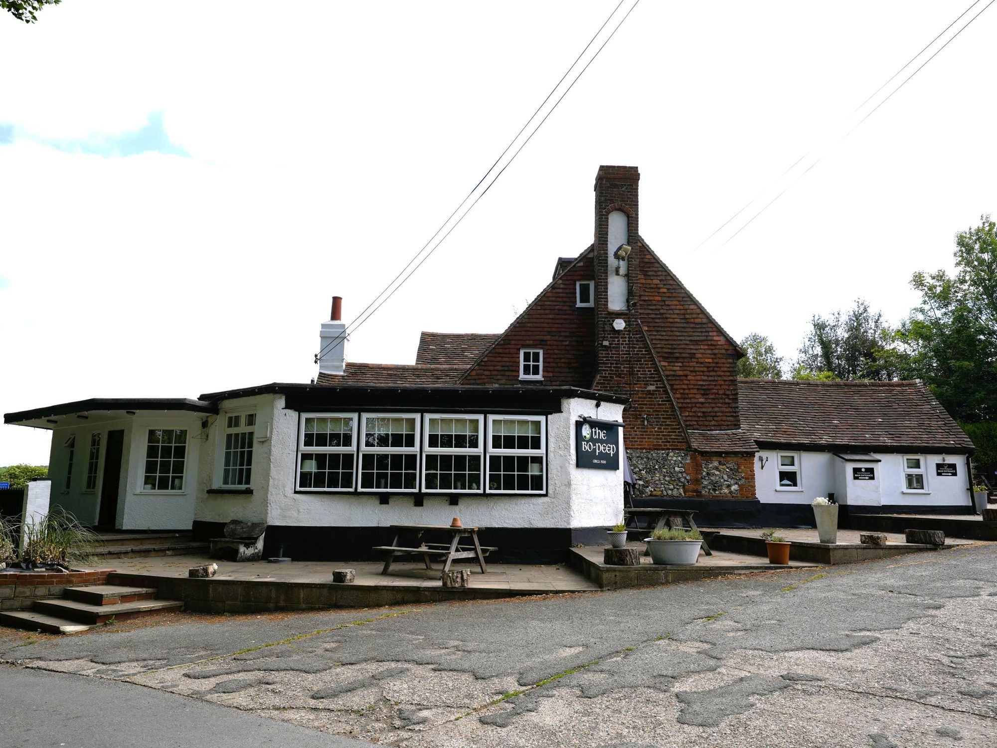 Photo taken 17 May 2025, exterior.. (Pub, External, Key). Published on 18-05-2025