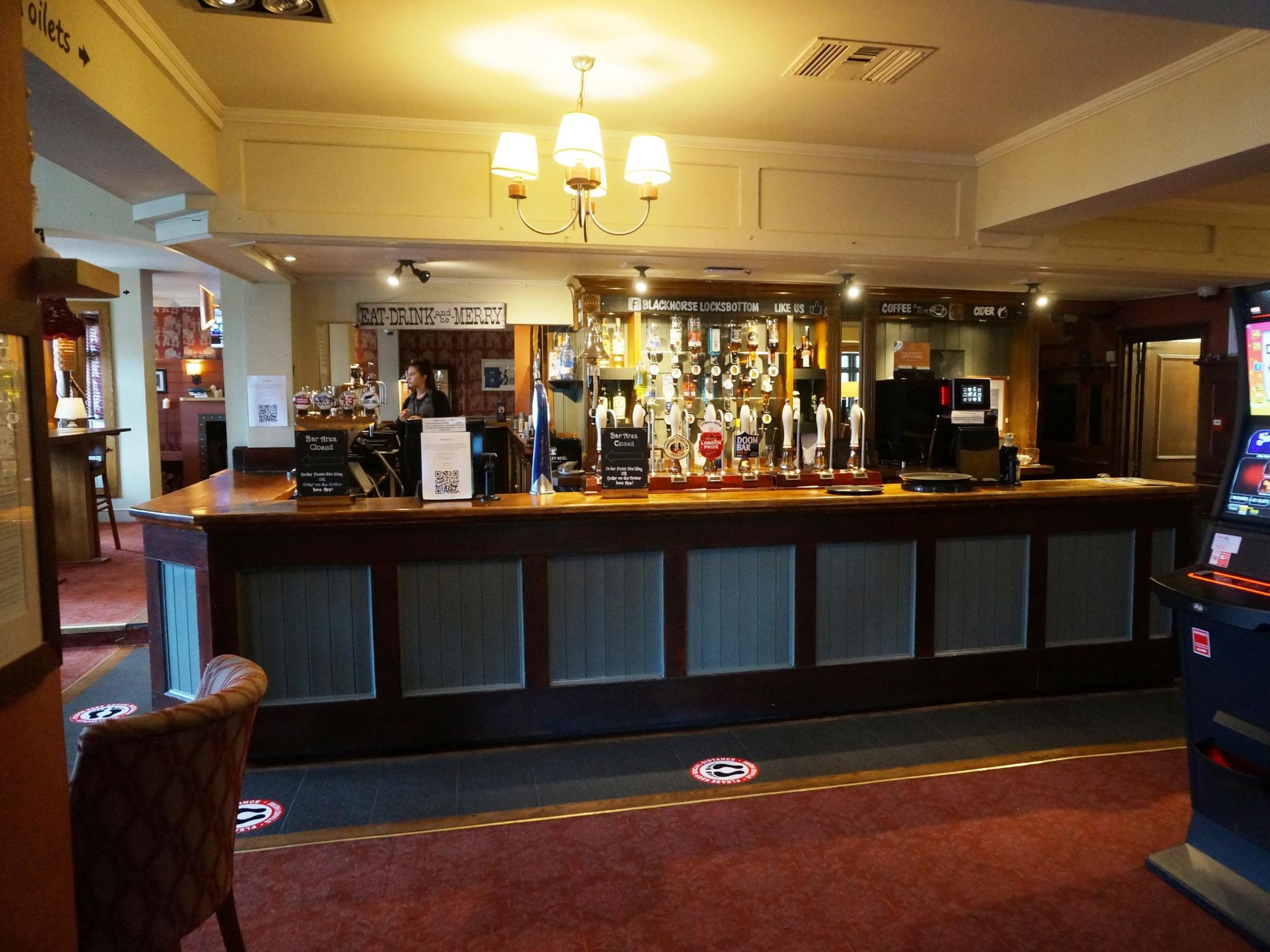 (Pub, Bar). Published on 27-08-2020