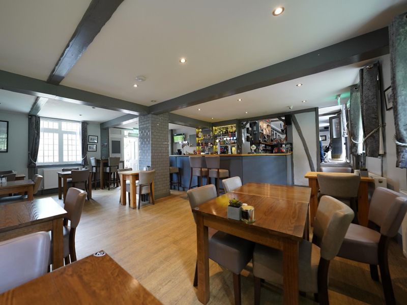7 July 2022 interior. (Pub, Bar). Published on 12-07-2022 