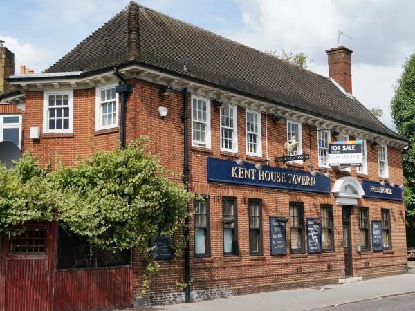Photo taken 15 August 2015, after closure.. (Pub, External, Key). Published on 16-08-2015