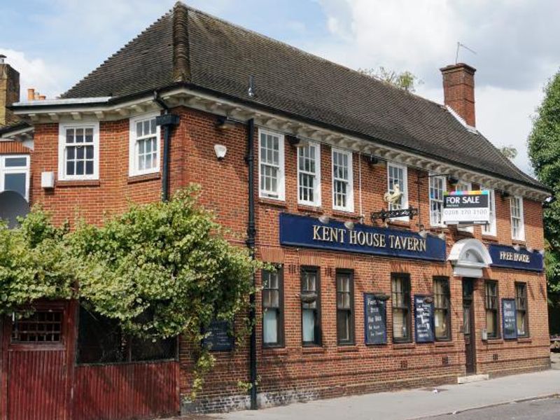 Photo taken 15 August 2015, after closure.. (Pub, External, Key). Published on 16-08-2015