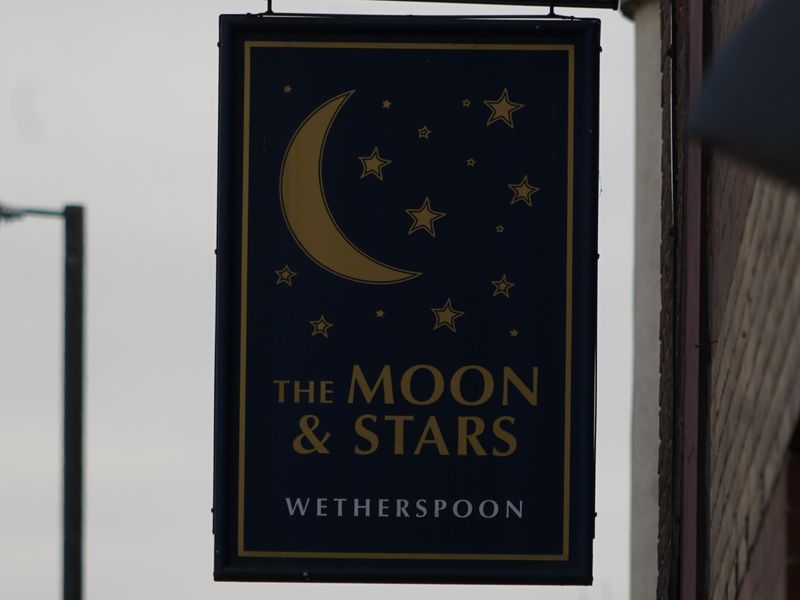 Photo taken 15 November 2024, pub sign.. (Pub, Sign). Published on 16-11-2024