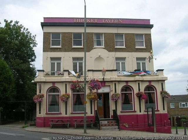 See stamped credit above. Photo taken 31 August 2006. (Pub, External, Key). Published on 07-02-2023