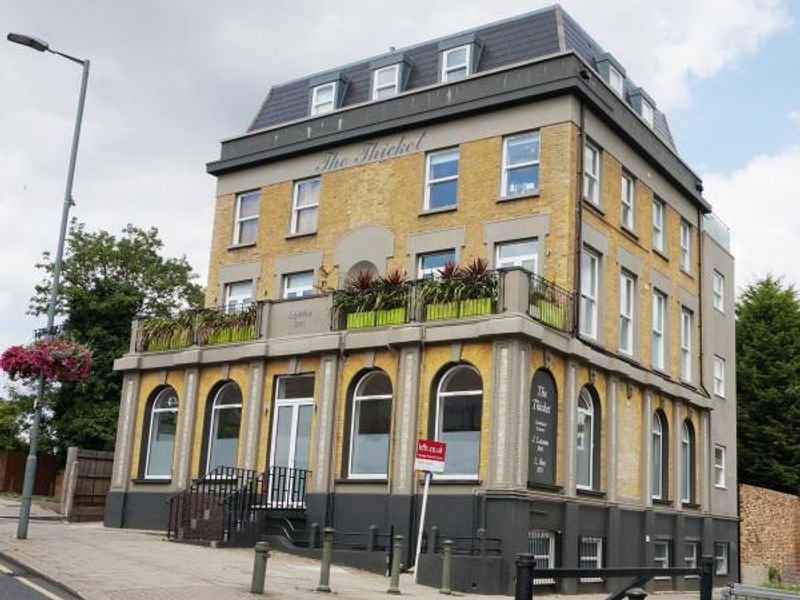 15 August 2015, after conversion to flats. (Pub, External). Published on 22-08-2015