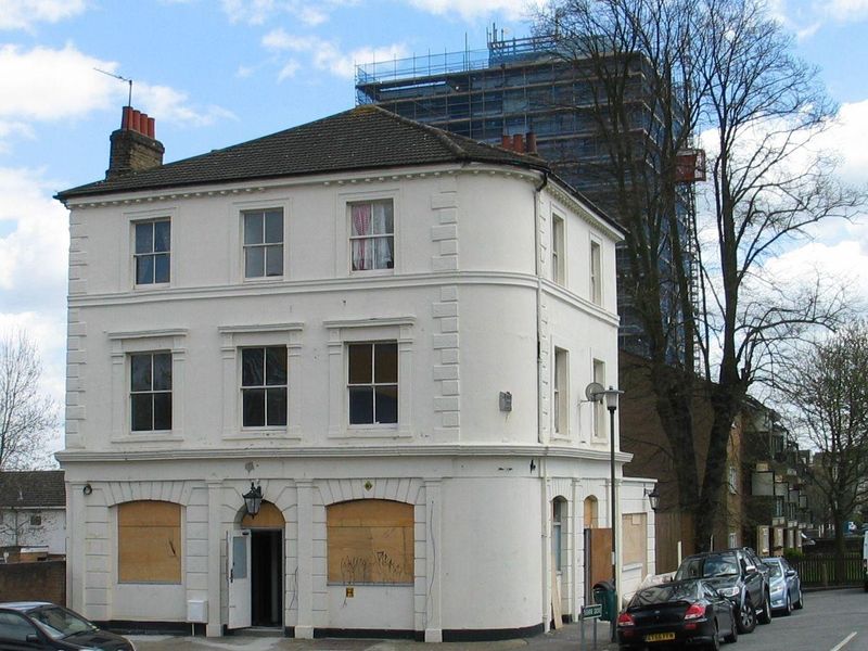 Photo taken 29 April 2013. Boarded up after closure.. (Pub, External). Published on 14-02-2023