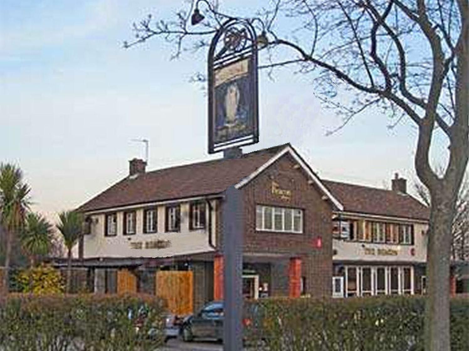 Pub while still open. (Pub, External, Key). Published on 05-02-2023