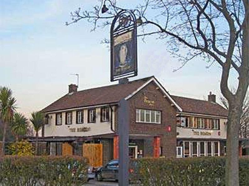Pub while still open. (Pub, External, Key). Published on 05-02-2023