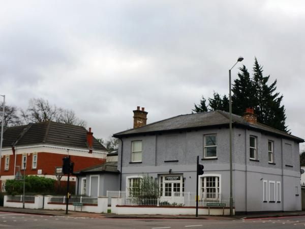 The new use of the pub's building as flats. Taken 16 Dec 2015.. (External). Published on 17-12-2015