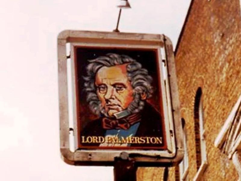 Lord Parmerston pub sign. (Sign). Published on 20-07-2021