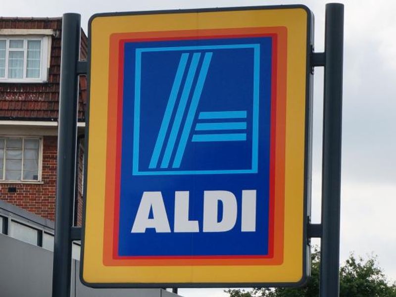 Taken 7 September 2015. Aldi sign.. (Sign). Published on 05-10-2015