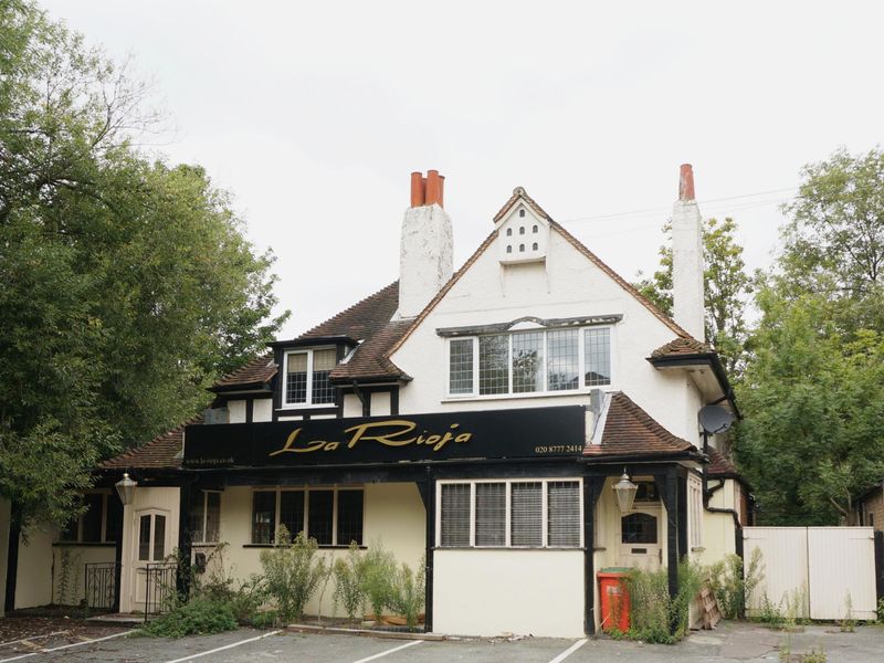 Photo taken 8 September 2015. Replacement restaurant La Riocha.. (Pub, External). Published on 28-09-2019 