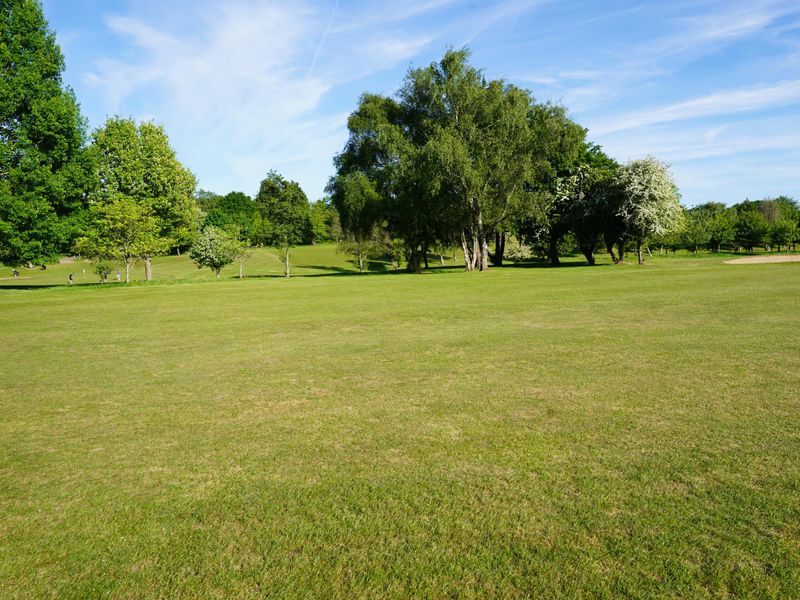 Photo taken 14 May 2025, golf course.. (Garden). Published on 16-05-2025 