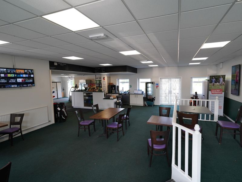 Photo taken 2 May 2025, interior of building.. (Bar). Published on 02-05-2025