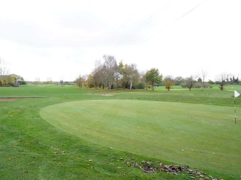 Photo taken 22 November 2022, course.. (Garden). Published on 23-11-2022