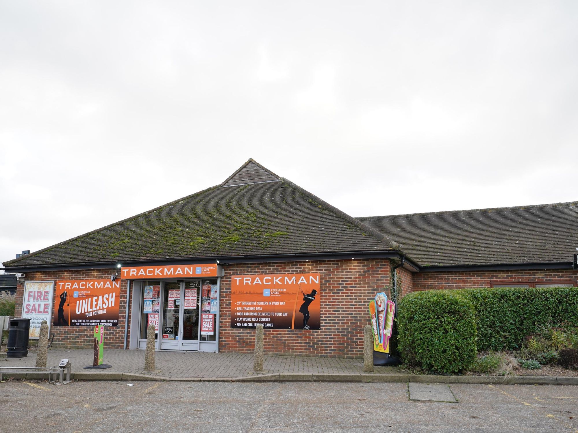 Photo taken 22 November 2022 driving range and shop.. (External). Published on 23-11-2022
