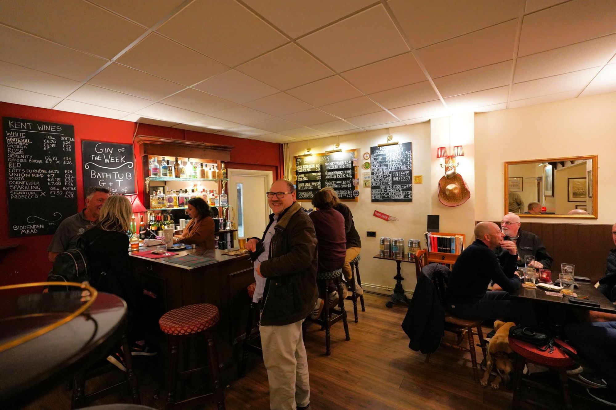 Photo taken 24 Sep 2025, interior.. (Bar). Published on 26-09-2025