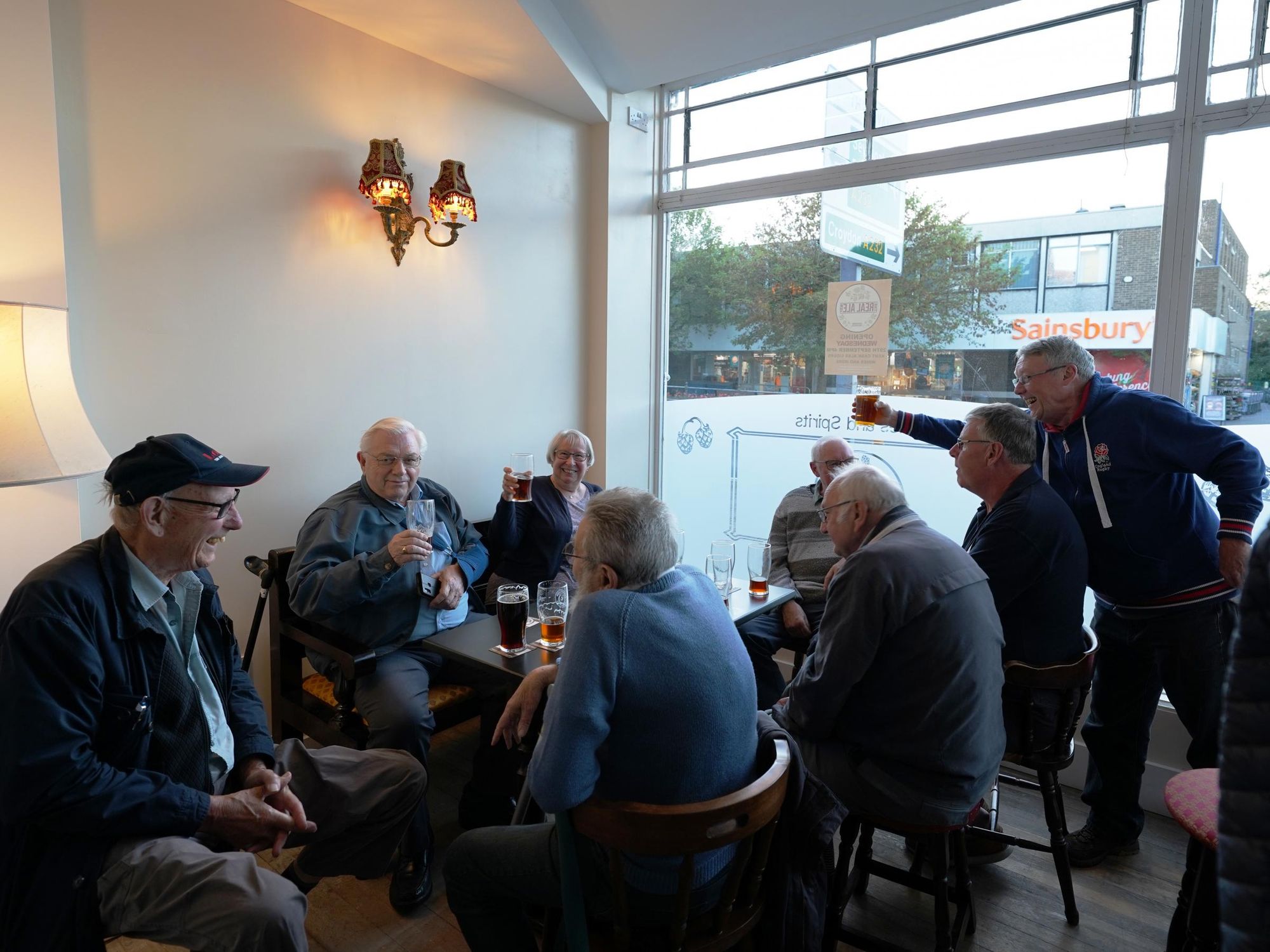 Photo taken 29 September 2021, opening day, bar.. (Pub, Customers). Published on 29-09-2021