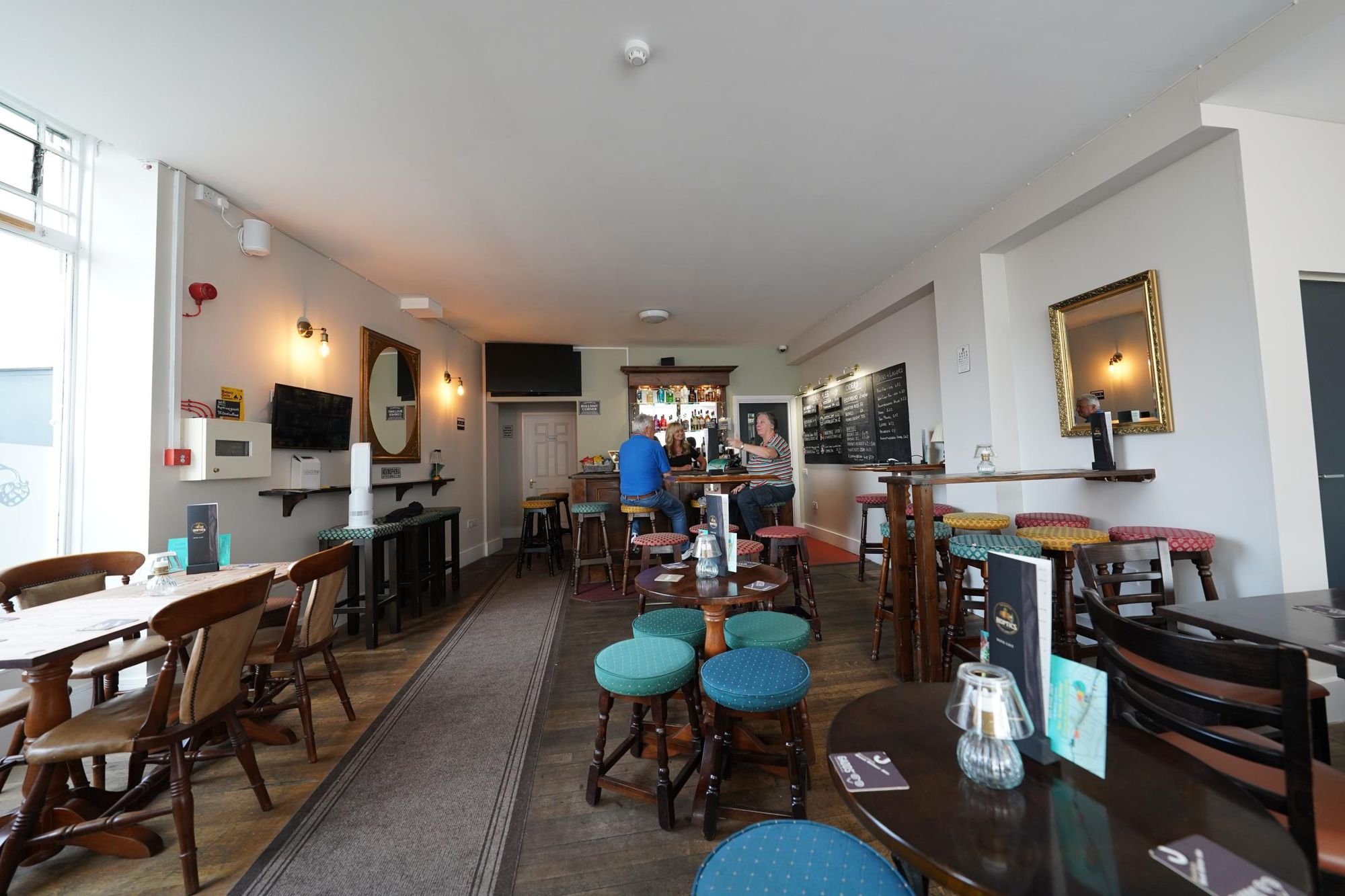 Photo taken 26 Aug 2026, lounge. (Pub, Bar). Published on 27-08-2026