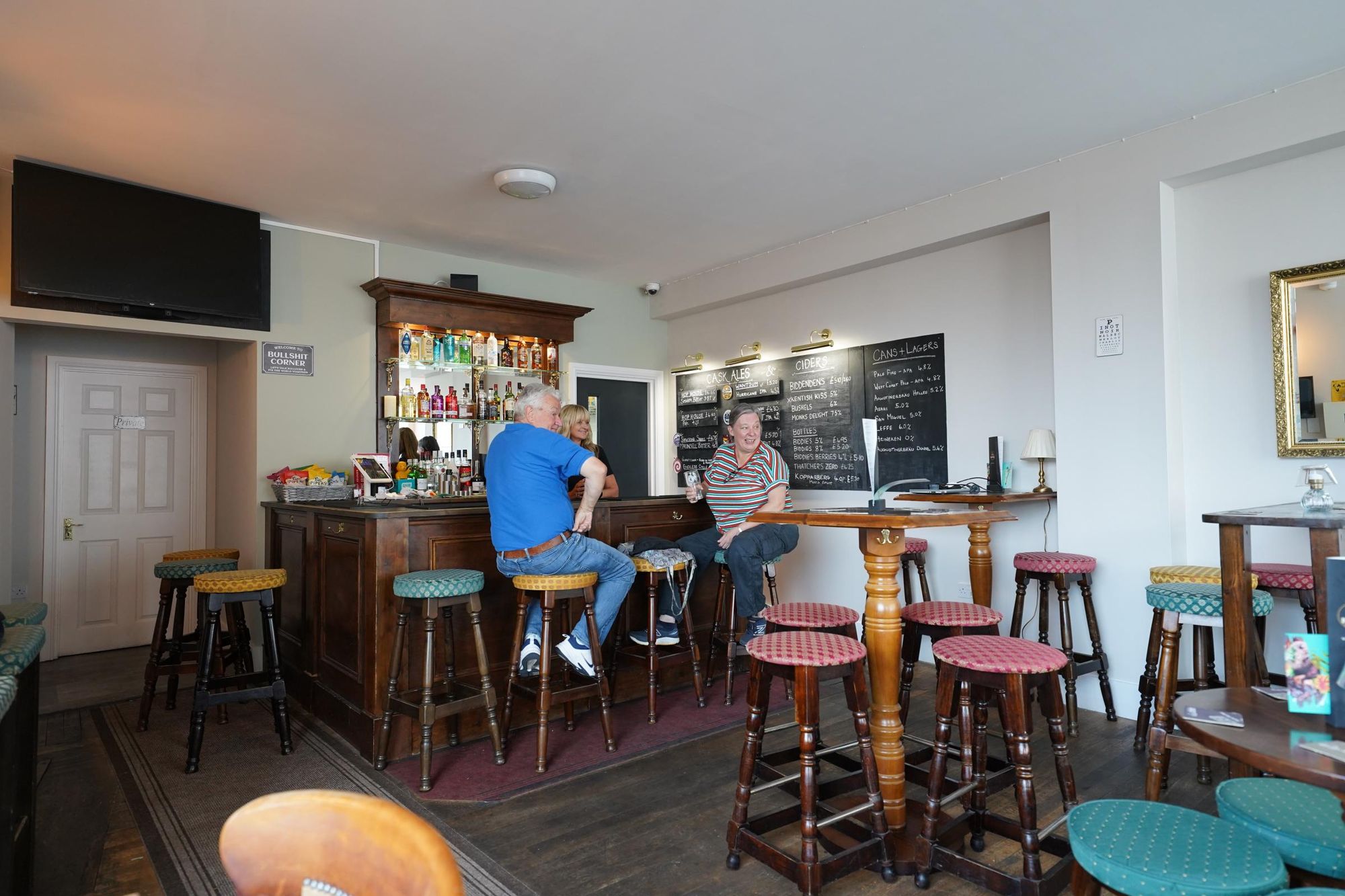 Photo taken 26 Aug 2026, lounge. (Pub, Bar). Published on 27-08-2026