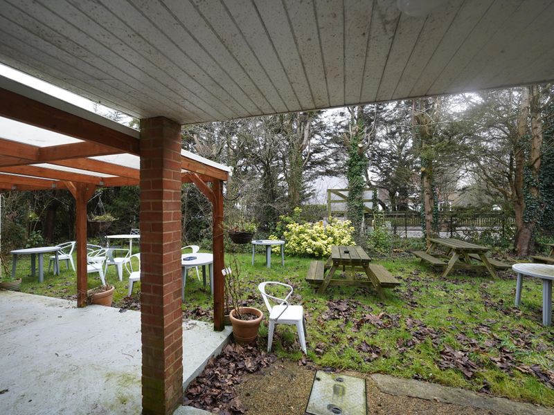 bro-15155 Blundell's, Biggin Hill, garden.. (Garden). Published on 12-02-2025