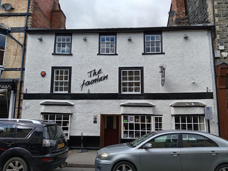Fountain Inn, Builth Wells (Photo: Will Larter - 11/03/2025). (Pub, External). Published on 25-03-2025 