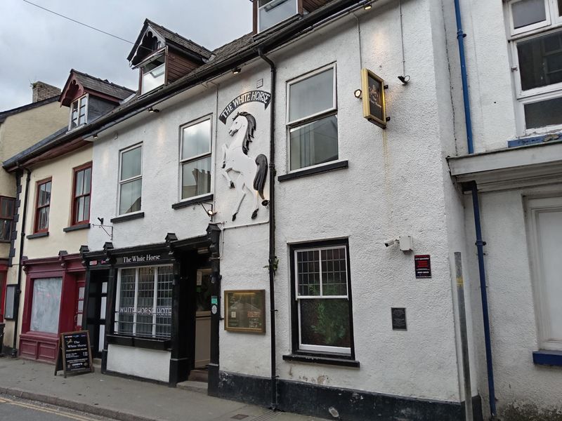 White Horse, Builth Wells (Photo: Will Larter - 11/03/2025). (Pub, External). Published on 26-03-2025
