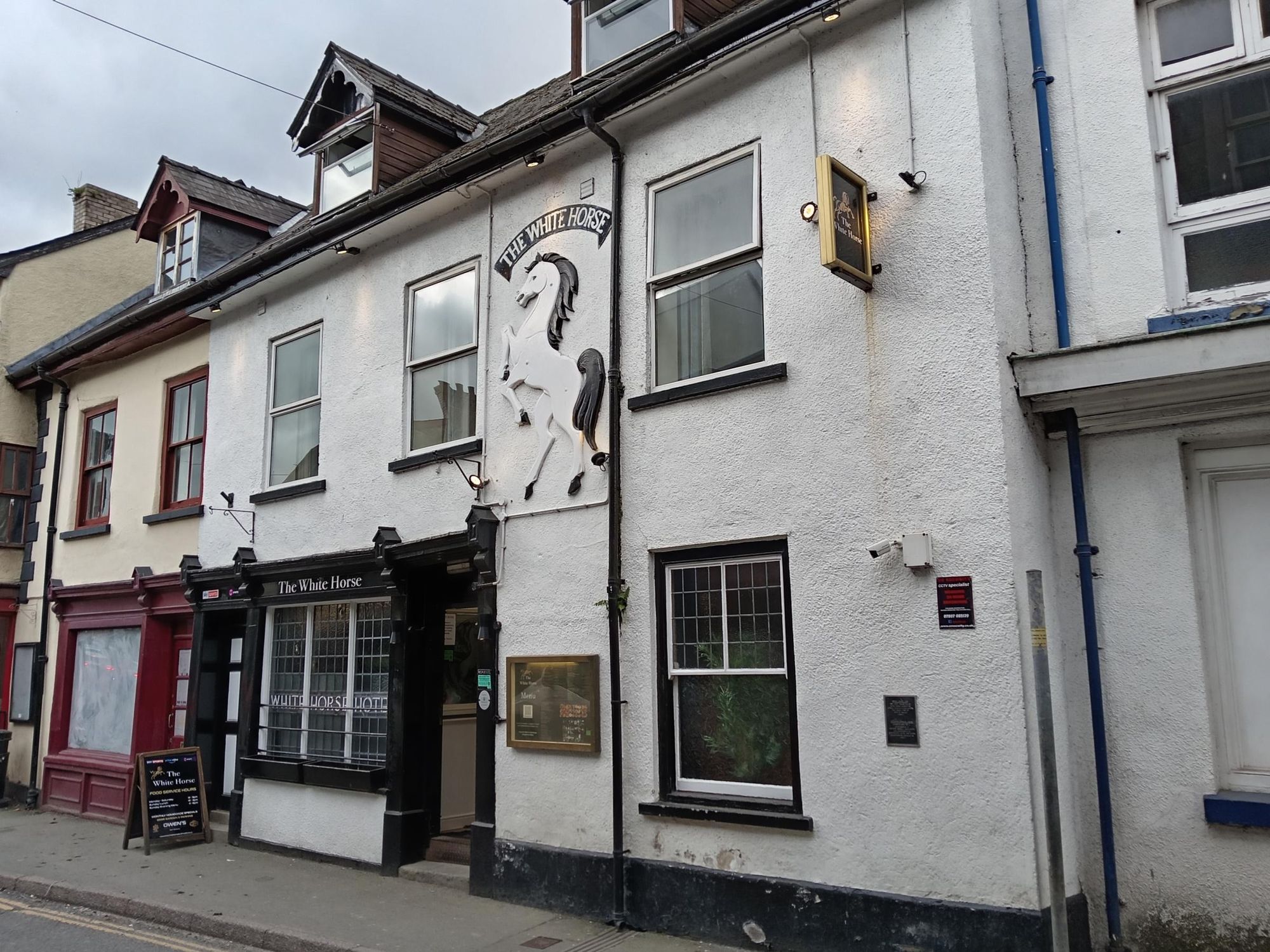White Horse, Builth Wells (Photo: Will Larter - 11/03/2025). (Pub, External). Published on 26-03-2025