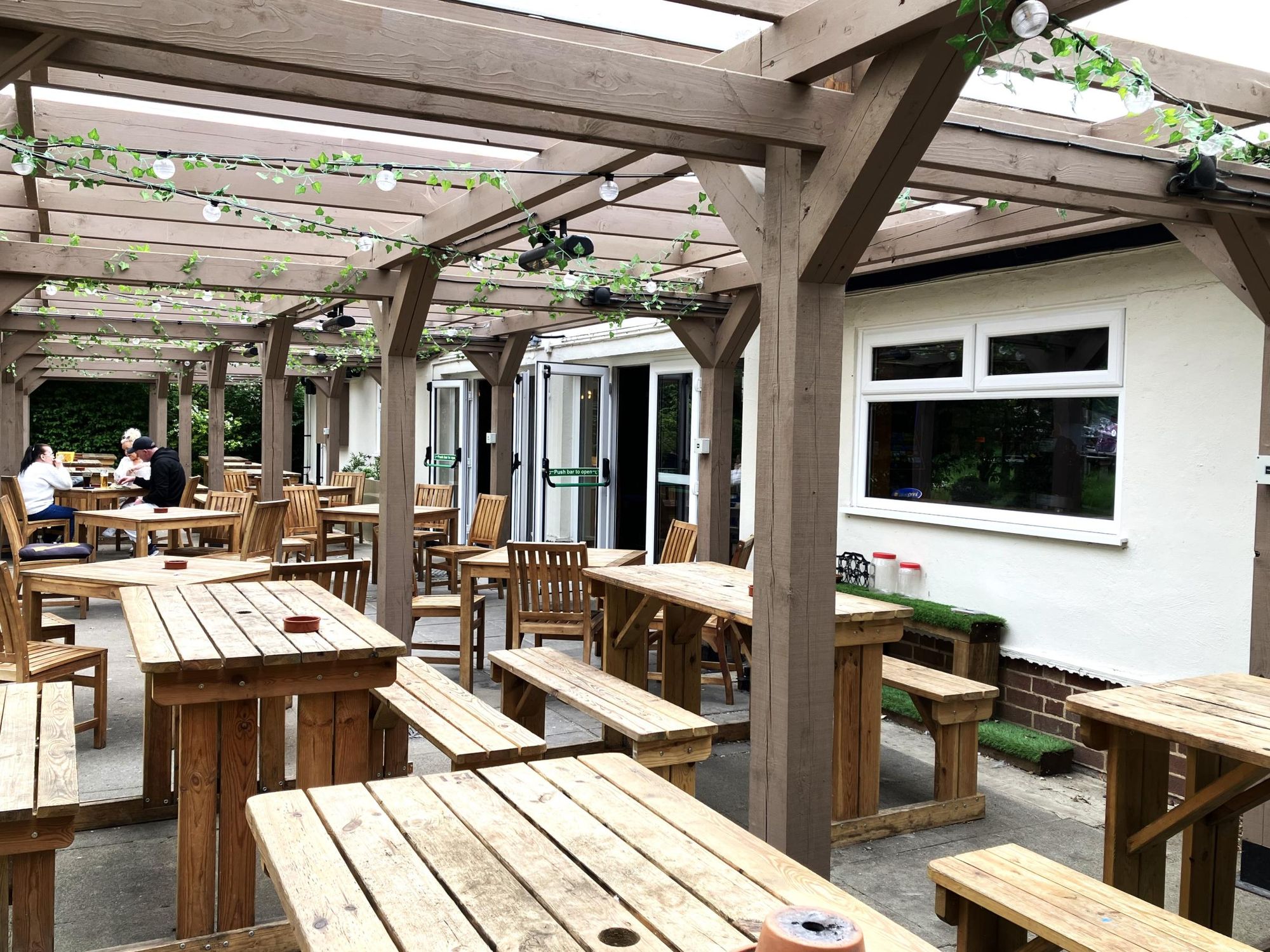 (Pub, External, Garden). Published on 10-05-2024