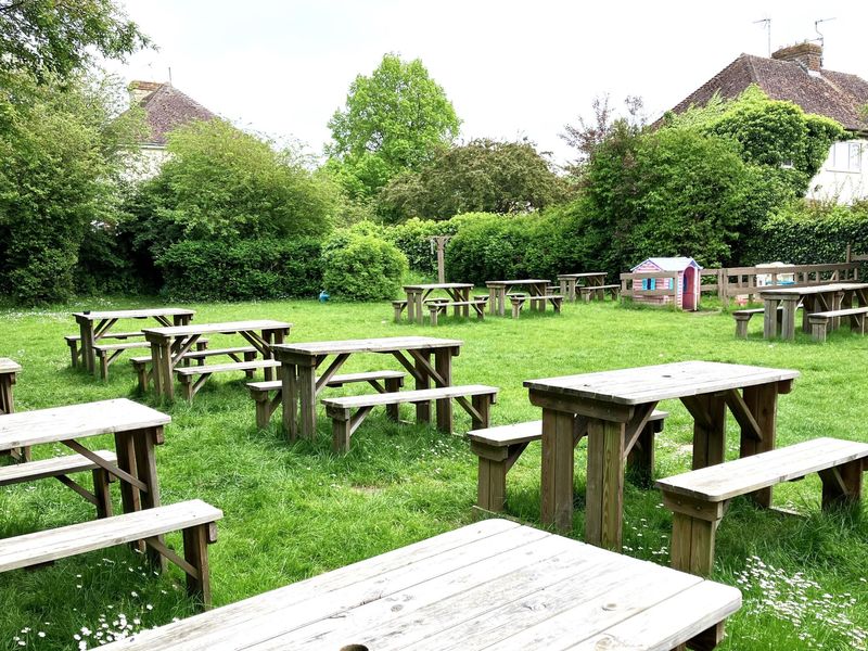 (Pub, External, Garden). Published on 10-05-2024
