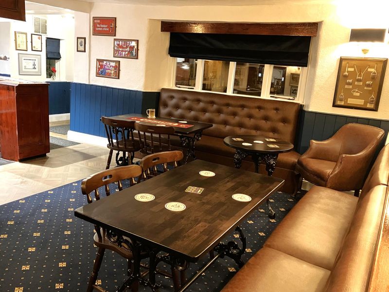 (Pub, Bar). Published on 01-02-2024