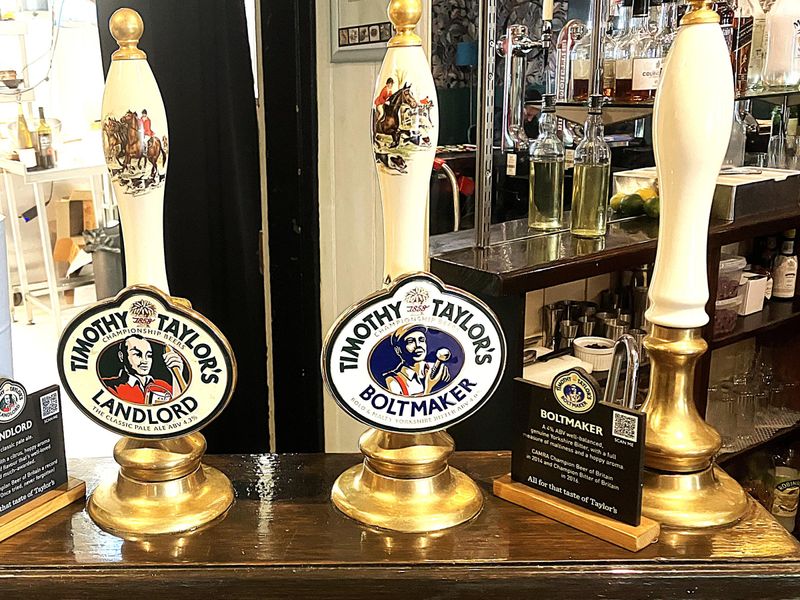 (Pub, Bar). Published on 29-08-2025 