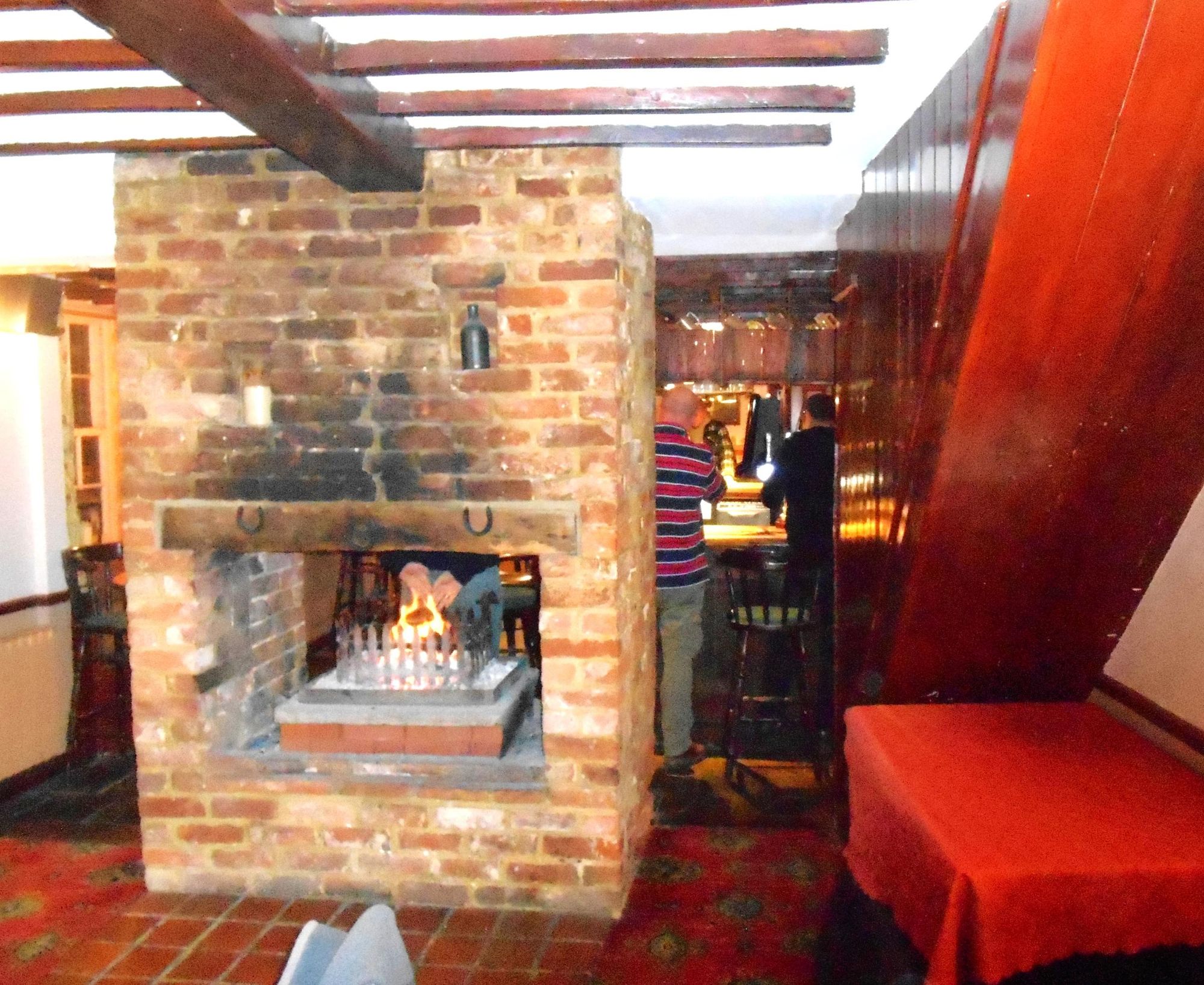(Pub, Bar). Published on 28-01-2023