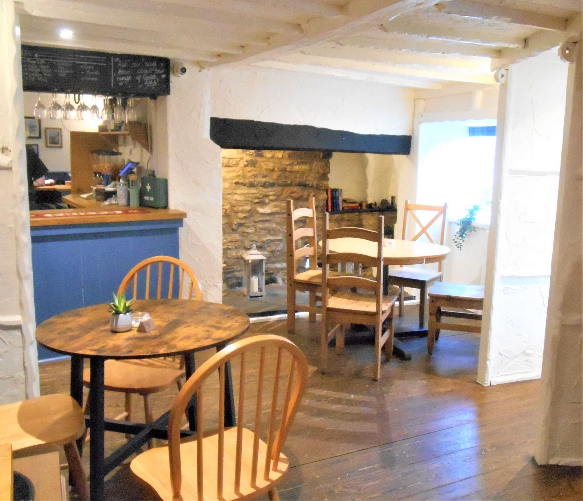 (Pub, Restaurant). Published on 10-04-2022